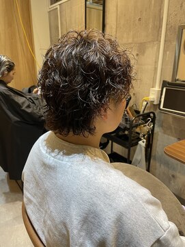 イズミ(Izumi) ショートウルフパーマ