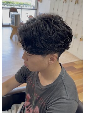 イエローコーン 金沢文庫店(YELLOW CORN) センターパート/ニュアンスパーマ/メンズパーマ