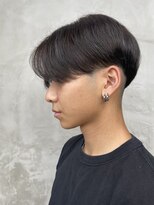 アベレ(AVERE)&nbsp;センターパート×フェード