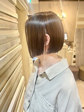 エール(a:le) ナチュラルハイライトボブ