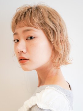 カライング(ing) 大人可愛い20代30代40代黒髪前下がりひし形小顔ボブ