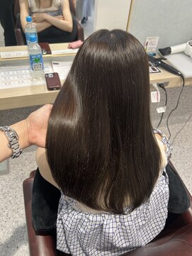 ジールシス(Zeal Six) ~オリーブブラウン×艶髪~