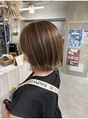 切りっぱなしボブ/ハイライトカラー/髪質改善/ハニーベージュ