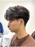 毛流れセンターパートニュアンスパーマカルマヘアメンズパーマ