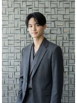 ウィーニード 名古屋(WENEED)&nbsp;【佐久間】センターパート/大人の韓国風