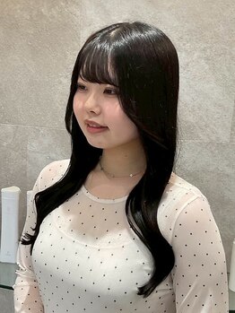 コレル(KORELLE)の写真/【小顔を叶える韓国ヘア】骨格に合わせた顔周り＆レイヤーカットで、結んでも可愛い最旬スタイルに♪