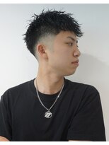 メリケンバーバーショップ コウベ(MERICAN BARBERSHOP KOBE)&nbsp;コンマヘアショートレイヤーかき上げパーマトランクスヘア