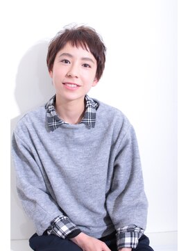 アッシュ 町田駅前通り店(Ash) 【Ash町田駅前通り　清水重人】イルミナカラー×ベリーショート