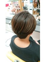 キュアハウス 青い鳥&nbsp;個性派刈り上げショートボブ　夏ver