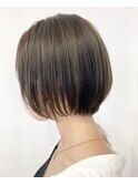 大人かわいい 美髪 こなれミデ ネビージュ ホワイトベージュ