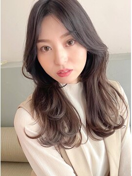 アンアミ シブヤ(Un ami shibuya) 【Unami shibuya】TOMI 色気のあるロングヘア×前髪なし