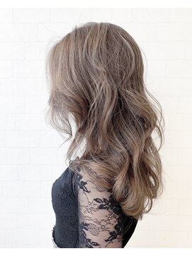 オリジンズヘアーセカンド 守谷店(Origins hair 2nd) ハイライト×パールベージュカラー