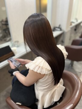 アンダーバーホワイト 広島 本通店(_WHITE) 酸性ストレートブリーチ履歴あり