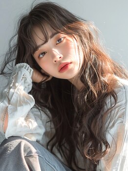トッカ ヘアアンドトリートメント バイ リウム(tocca hair&treatment by Rium)の写真/柔らかな印象へと導く透明感ダメージレスカラー＊《韓国風/ワンホン/ツヤ髪》トレンドが叶う全席個室サロン