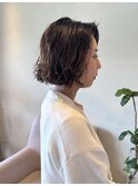 前髪なし かき上げ 切りっぱなしボブ ウェーブ【３０代/４０代】