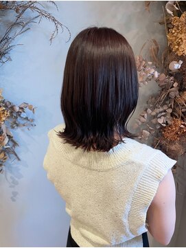 ヒトイロ(hitoiro) ミディアムボブ