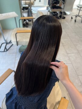 ティア(Tia.) 縮毛矯正/巻ける縮毛矯正/髪質改善トリートメント/ロングヘア