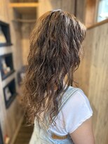 オハナ(ohana)&nbsp;オトナ女性のneoソバージュ