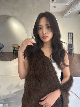 エヌ 大阪梅田茶屋町(enu) 海外風レイヤーカット×ナチュラルブラウン