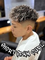 トップバイスリーナイン(TOP by THREE NINE)&nbsp;ショートスペインカール