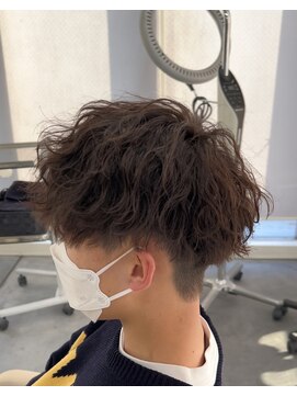 バース バイ ハピネス(BIRTH by happiness) ツイストスパイラルパーマツイストパーマメンズマッシュパーマ