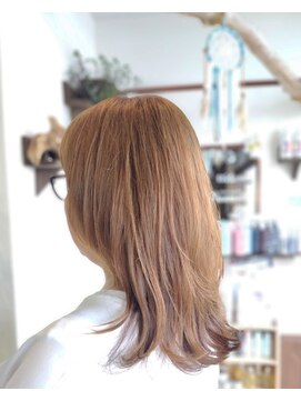 ヘアーサロン プアメリア(Puamelia) 明るめベージュ大人かわいいレイヤーミディアム姫カットボブ