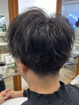 ヘッズ 本八幡店(HEADS)&nbsp;MEN'S HAIR  センターパート　ツイストスパイラル　コンマヘア