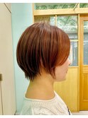 20代30代40代抜け感ショートスタイルミルクティオレンジ