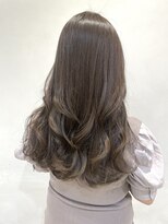 ザックラフィネ(ZACC raffine) オトナ女子のレイヤーカット/ふんわりカール/柔らかベージュ