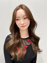 ラクシア(LucxiA)&nbsp;韓国ヘア/レイヤーカット/顔周り/くびれ巻き