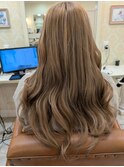 ハイトーンベージュ