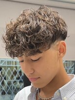 フィフス(fifth)&nbsp;原宿スペインカールラウンドマッシュヘア刈り上げブラウンカラー