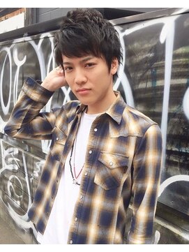 リグフクオカ(L.I.G fukuoka) 福岡スパイキーショートアップバングツイストスパイラルパーマ