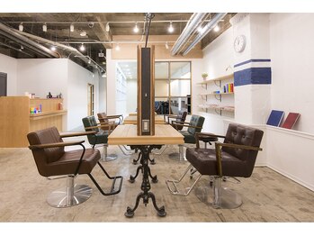 GRAS  DESIGN & HAIR by HEADLIGHT 天王寺店 【グラ デザイン アンド ヘアー】