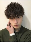 波巻きツイストスパイラルパーマツーブロック刈り上げ