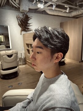 ウノプリールヴァモス(unopulir Vamos) 毛流れワンカールニュアンスパーマ