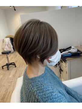 リリィ 津南店(Lilie) エアリーショートボブ