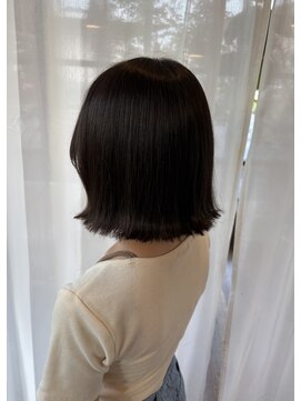 ネオエストログ(NeoestLog) 切りっぱなしボブ×インナーカラー
