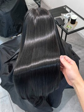 ラボ バイ アンキシム(Labo by AHNKISM) 【レイヤーカット】韓国ヘア顔まわりカットロングレイヤー堀江