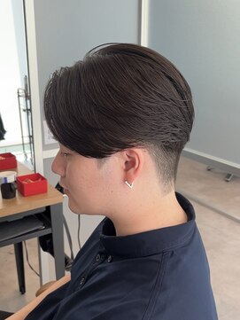 ジーナ 天神(Zina) 【Zina】メンズ/韓国/センターパート/縮毛矯正/福岡/天神/大名