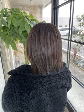 ディーボーイ 健軍店(D-BOY) アッシュカラー/ロイヤルカラー