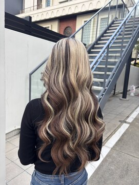 グラス 春吉1号店(glass) ダブルスキル70本/韓国式エクステ/ブリーチカラー