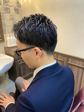 ミリオンバックス 神田店(Million Bucks) 【スーツに似合うメンズカット】清潔感抜群のビジネスショート