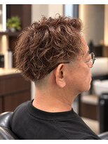 エン フェイバリット ヘアー(en favorite hai)&nbsp;大人の刈り上げパーマ/スキンフェード