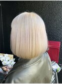 ホワイトケアブリーチのボブ。
