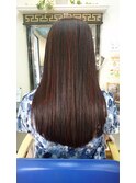 マニキュアと矯正のツヤツヤロング