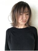 透け感たっぷりの切りっぱなしボブ