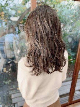 ラヴィキョート(Lavy kyoto) ブリーチなし！？アッシュブラウン