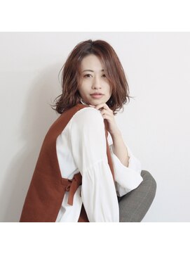 コッチ(kocchi.) 大人ナチュラルセンターパートゆる巻きくびれヘアふわふわボブ