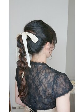 オラ ボーテ(Aura Beaute) ポニーテールアレンジ 編みおろし 結婚式ヘア お呼ばれヘア